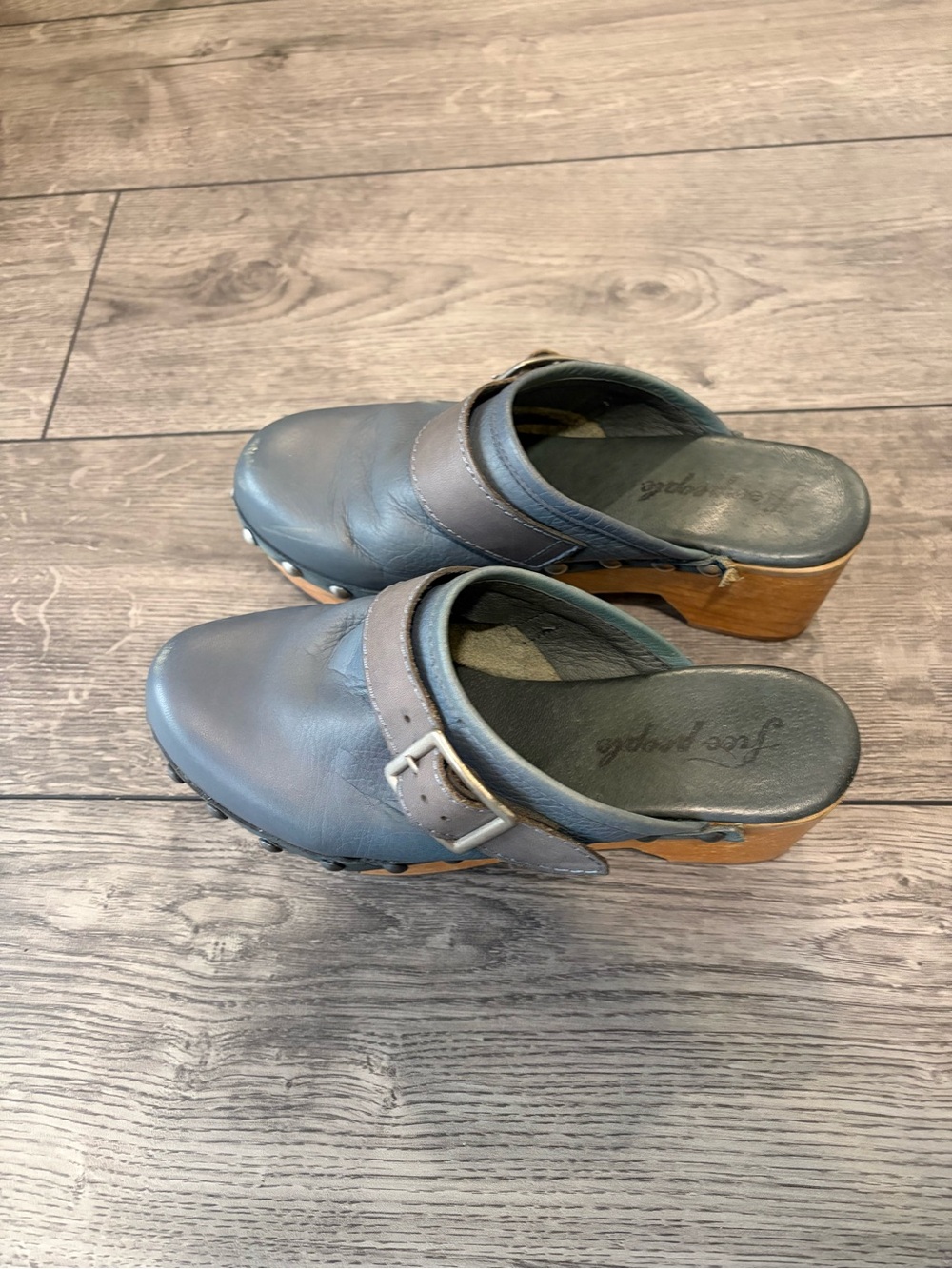 Free People Blue Leather Culver City Clogs - Picture 2 of 7
